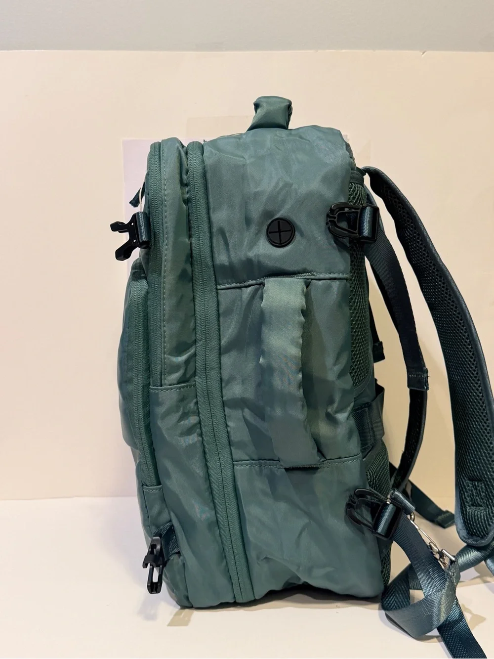 NWT Sinaliy Green Travel/Laptop Backpack with Travel Pouch
